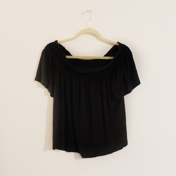 H&M Tops - Black Off-The-Shoulder Top